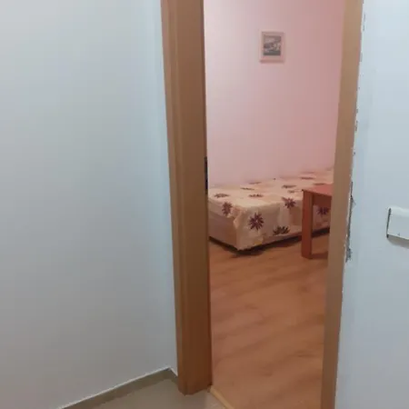Apartamento полюси 1 *